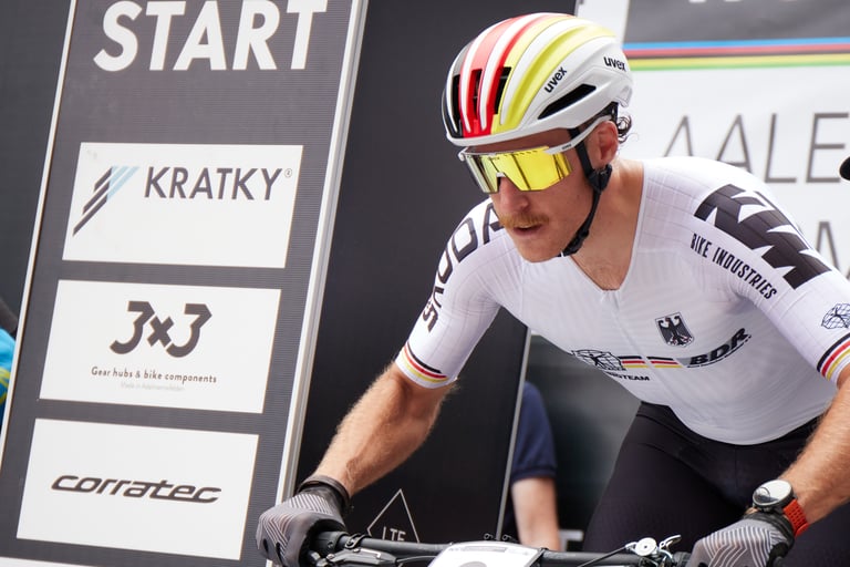 Alpen_Bike_Academy UCI_World_Championhgsips_Aalen_LTEsportsevents startgate